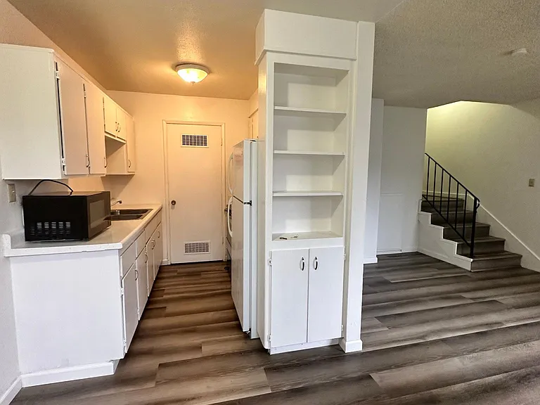 Chestnut Place — Photo 30