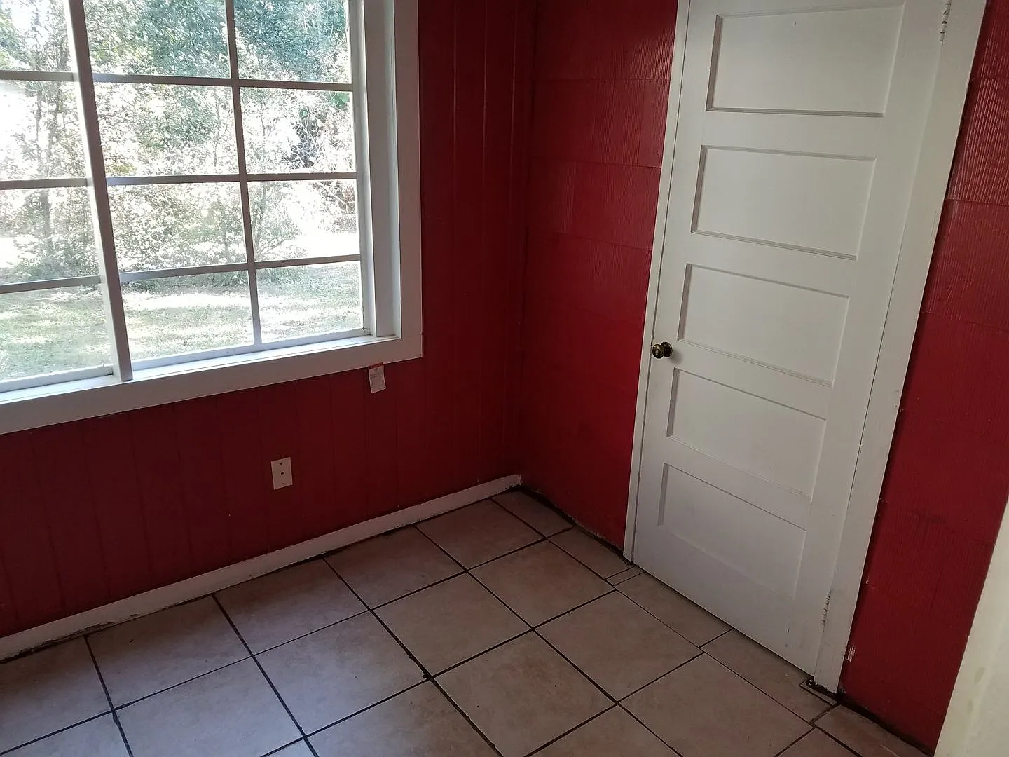 3 bed 1 bath for rent — Photo 3
