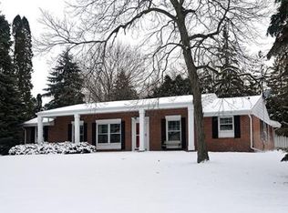 3076 Saint Gregory Dr, Green Bay, WI 54311