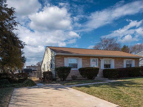 2nd image of 14444 Meridian Dr