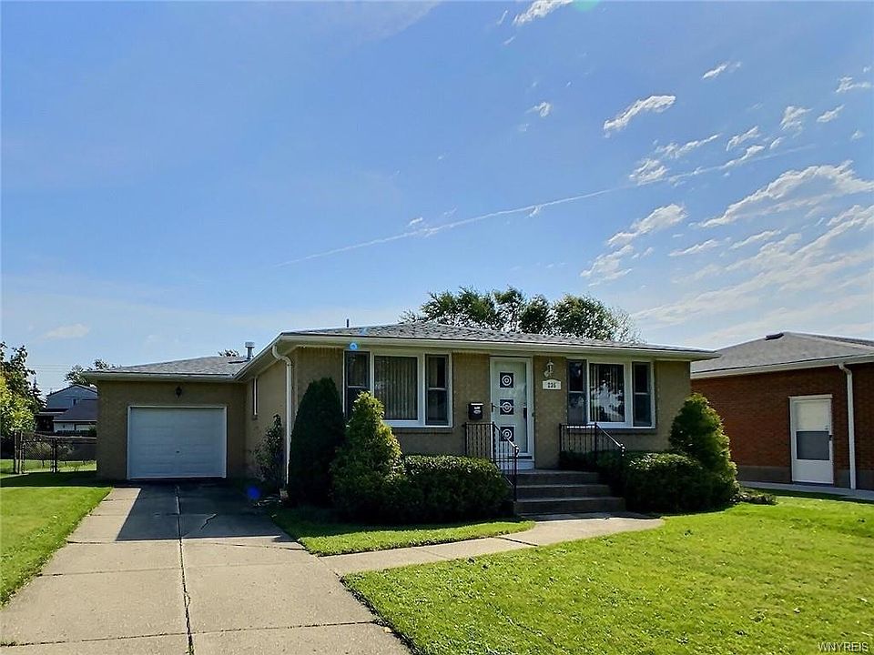 1st image of 235 Woodcrest Dr