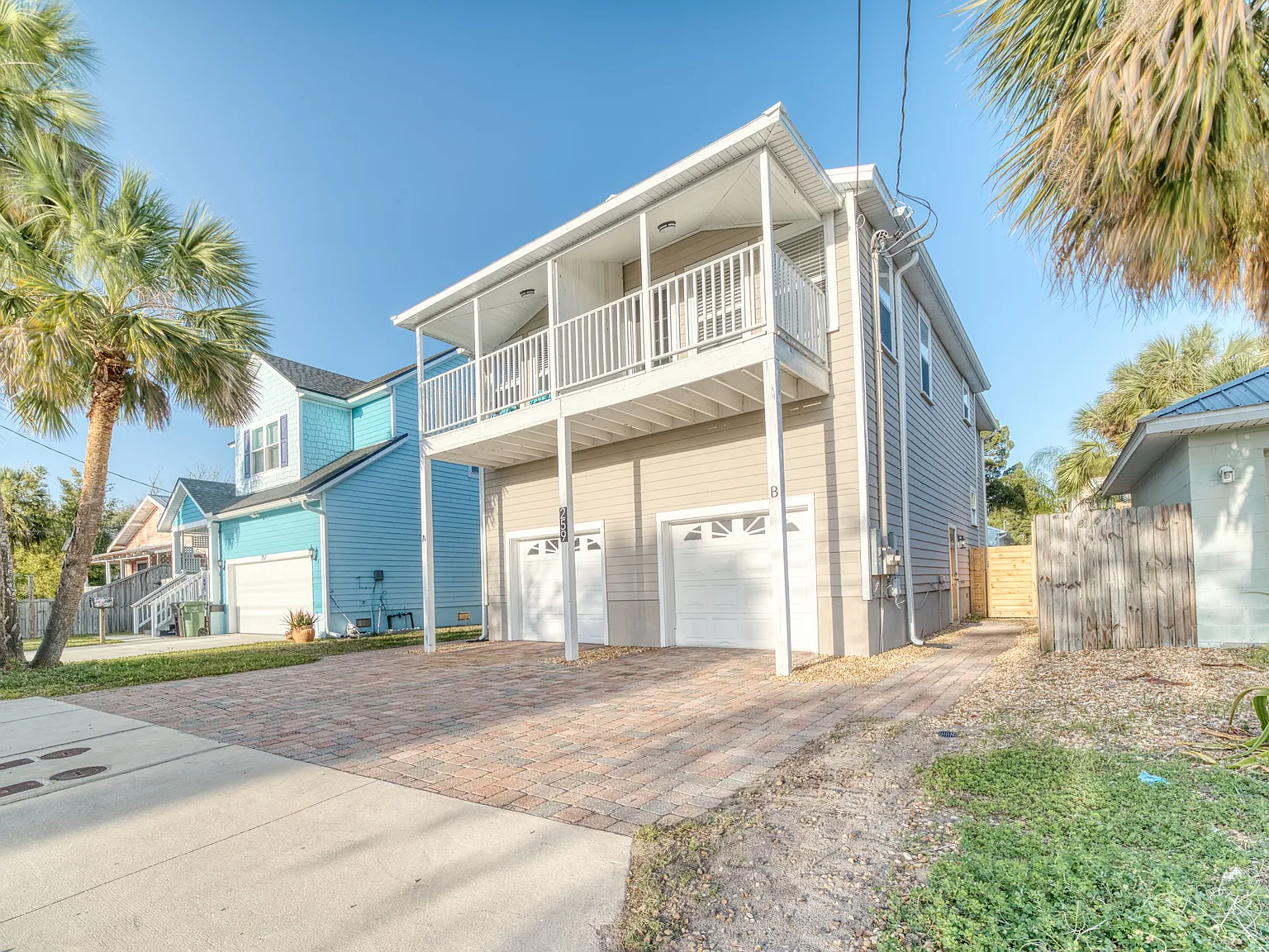 259 Riberia St — Photo 2