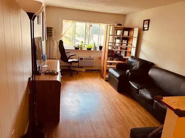 150 2nd St APT 305, Framingham, MA 01702