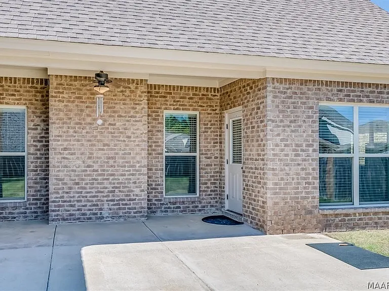1035 Haylee Brook Ln — Photo 19