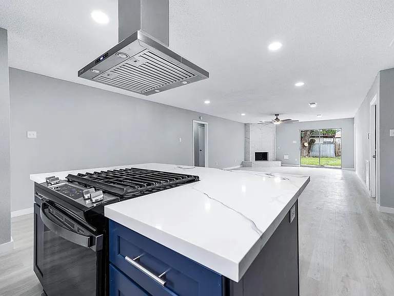 3610 Brier Gardens Dr — Photo 9