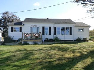 5520 Buffalo Rd, Buchanan, MI 49107