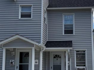 32 Carman St, Patchogue, NY 11772