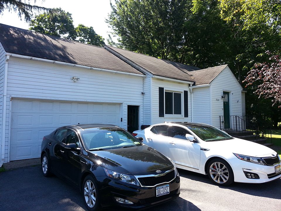 1st image of 504 Saratoga Rd #504
