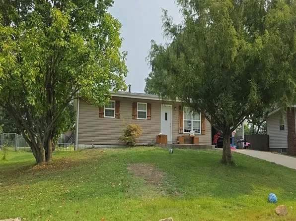 312 View Point Ln, Lake Saint Louis, MO 63367