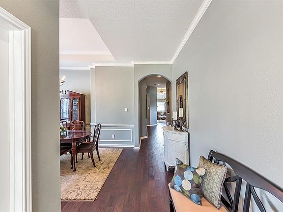4th image of 23039 Benbury Dr