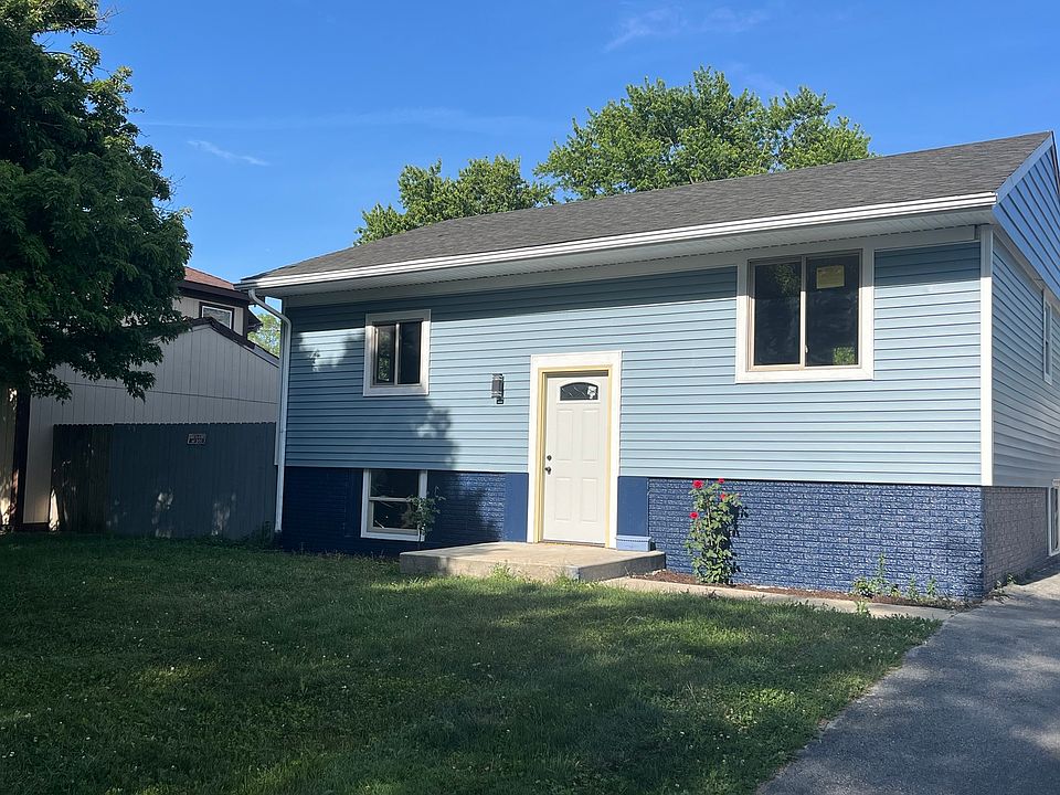 1st image of 2402 Apache Ave