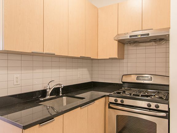 4th image of 181 E Broadway APT 3A