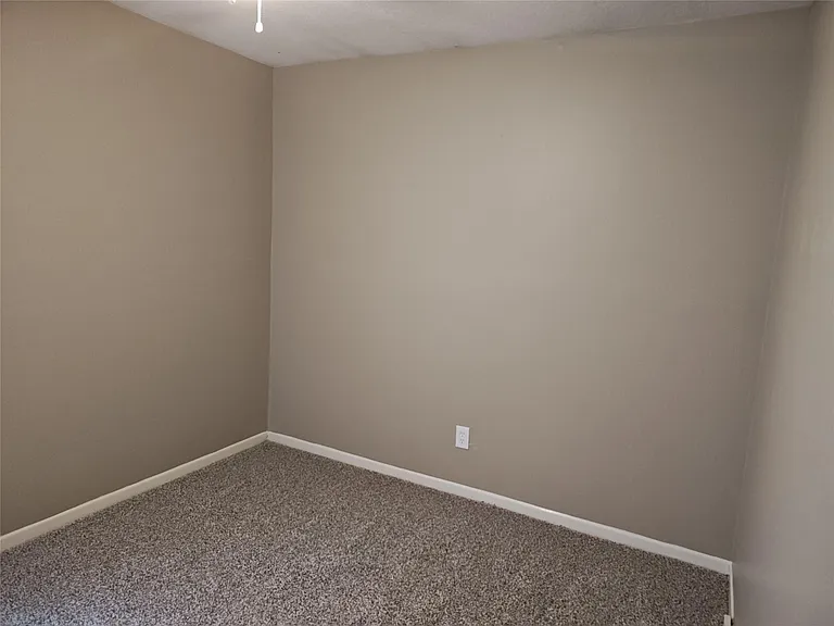 11514 Meadow Ln #D — Photo 5