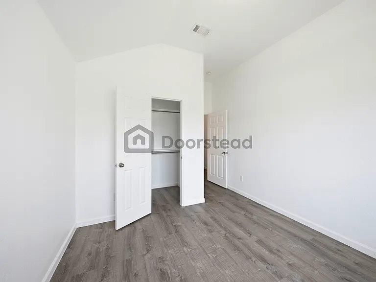 108 Cherokee Dr — Photo 23
