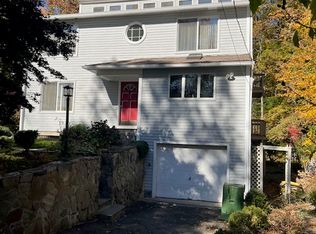 230 Mountain Rd, Ridgefield, CT 06877