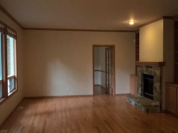 3rd image of 14675 NE 16th St