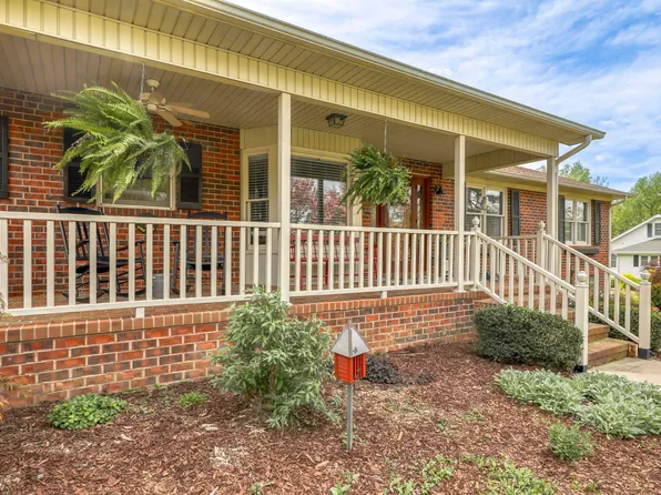 1920 Malone Rd, Burlington, NC 27215