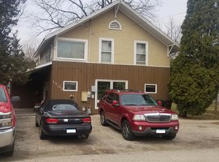 1503 Park St, McHenry, IL 60050