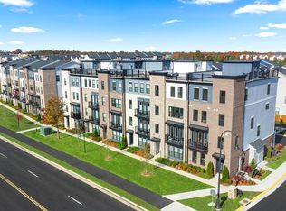 43176 Farringdon Sq #1T3QSY, Broadlands, VA 20148