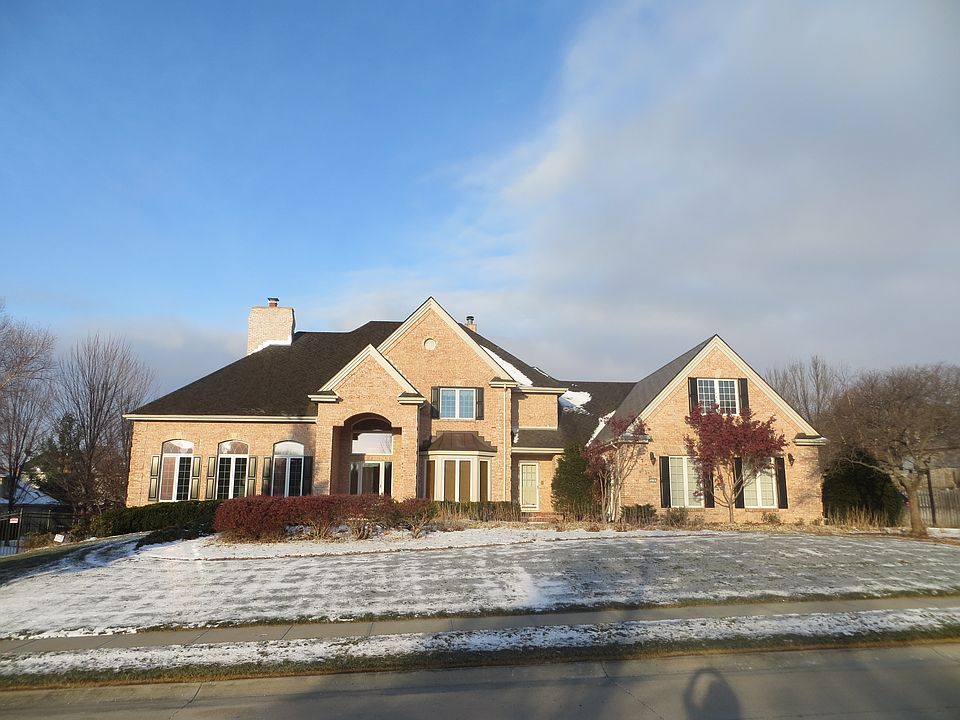 1st image of 614 N 159th St