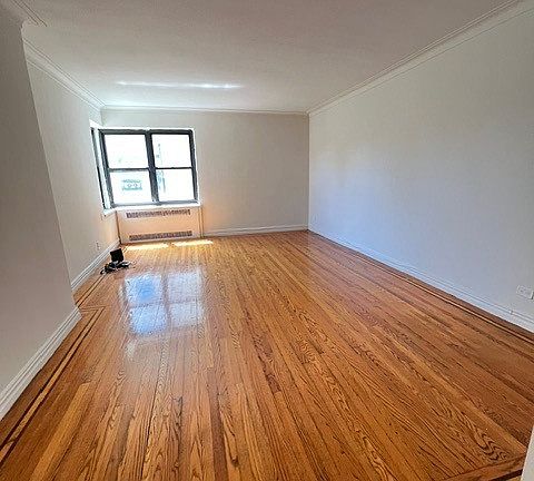 3rd image of 311 Main St #5D