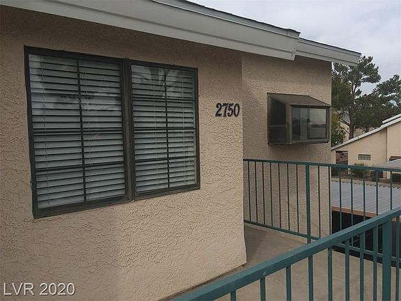 2nd image of 2750 Carnation Ln #4