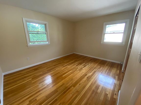 2nd image of 24337 72nd Ave #2