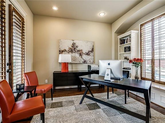 3rd image of 8008 Brentwick Cir