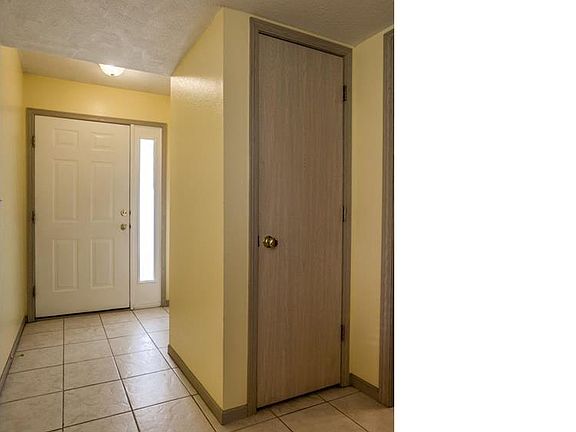 3rd image of 1417 SE Lexington Ave #138D