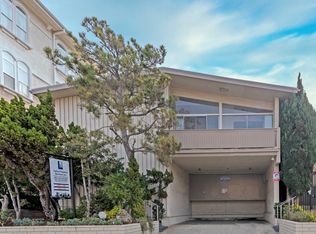 11712 Darlington Ave #1, Los Angeles, CA 90049