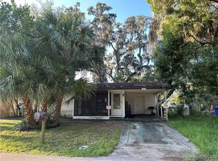 220 NE 7th Ter, Crystal River, FL 34428