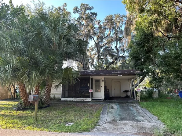 220 NE 7th Ter, Crystal River, FL 34428
