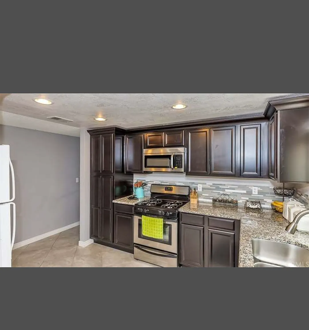 3 bed, 1340 sqft, $700 — Photo 2