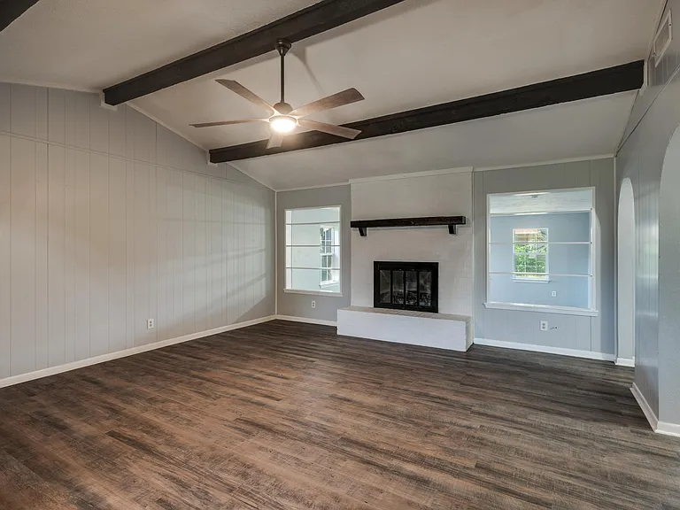 3510 Kent Ln — Photo 4