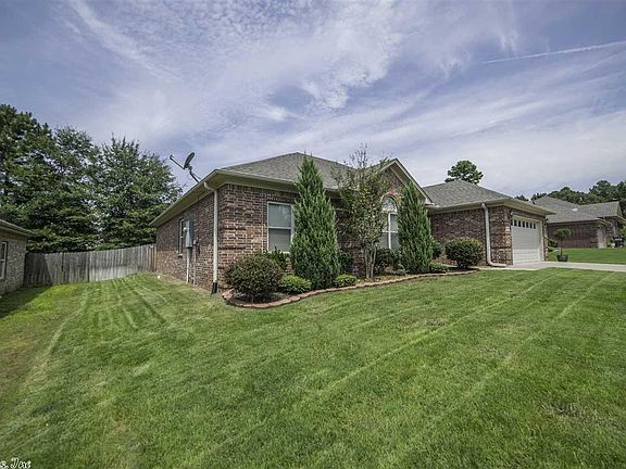 2nd image of 409 Sandlewood Dr
