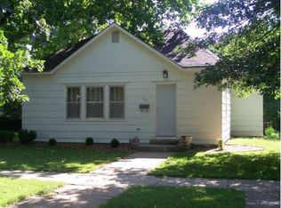 608 Vine St, Wamego, KS 66547