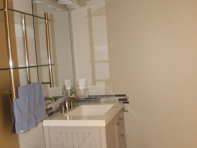 2227 5th Ave S #101 — Photo 10