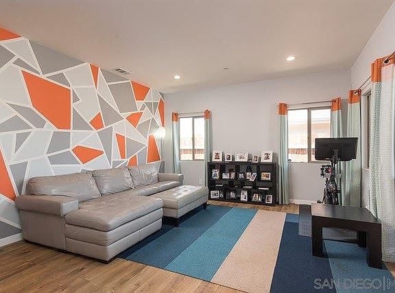 3rd image of 6015 Edgewater St
