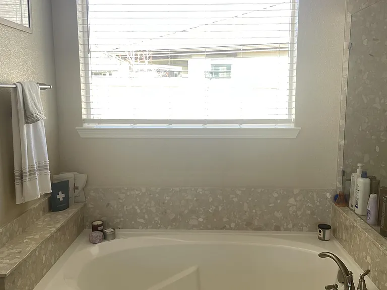 10510 Rollins Dr — Photo 25