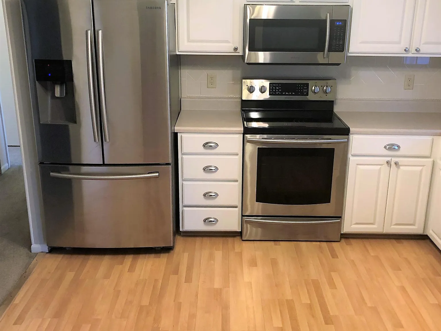 4 bed, 1414 sqft, $2,225 — Photo 2