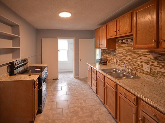 Holden-Kitchen2_02222023