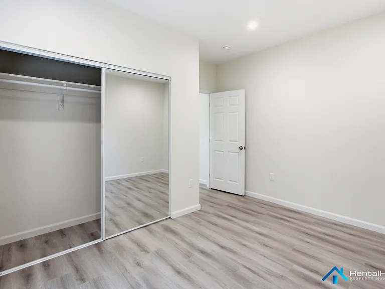 7406 Lemp Ave — Photo 9