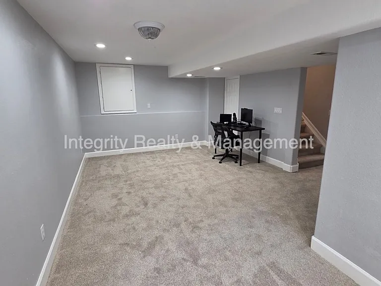 5056 Weeping Willow Cir — Photo 31