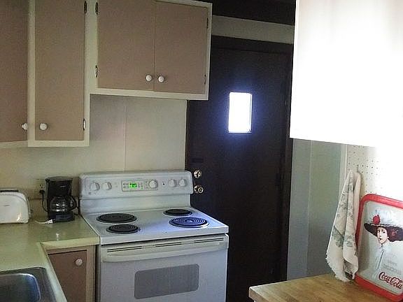 Lots of cabinets
