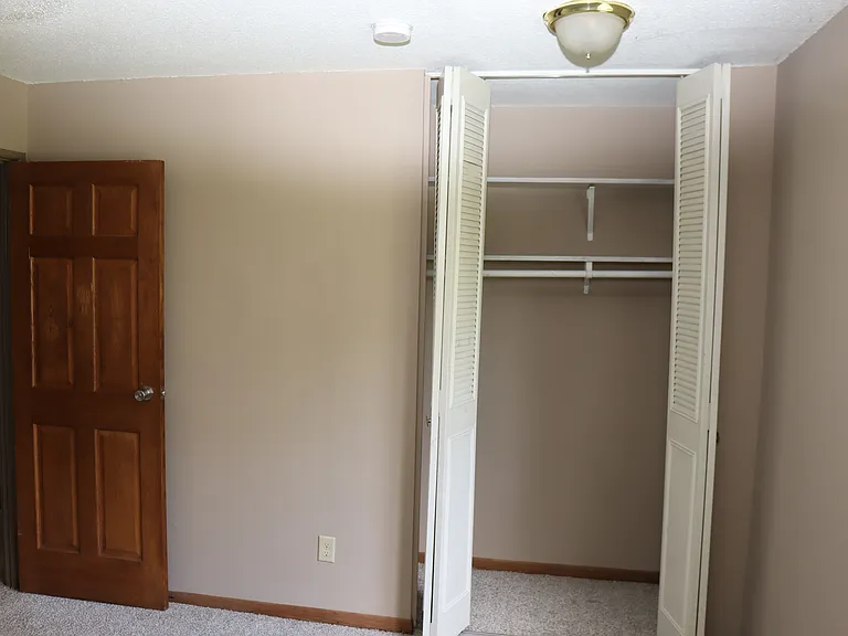 Pleasant Apartments — Photo 42