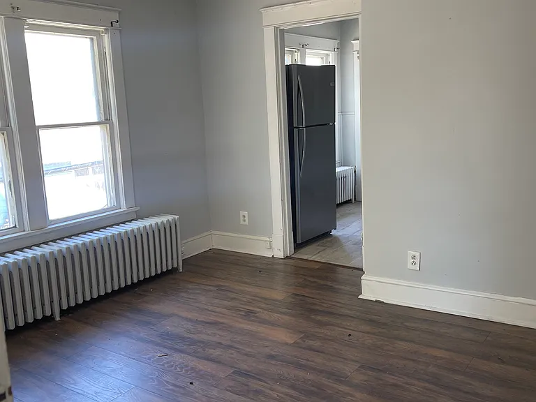 2 Milton St #2R — Photo 2