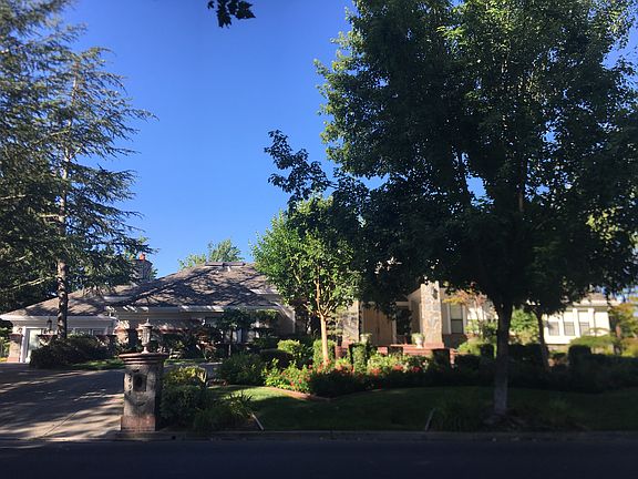 4th image of 5494 Blackhawk Dr