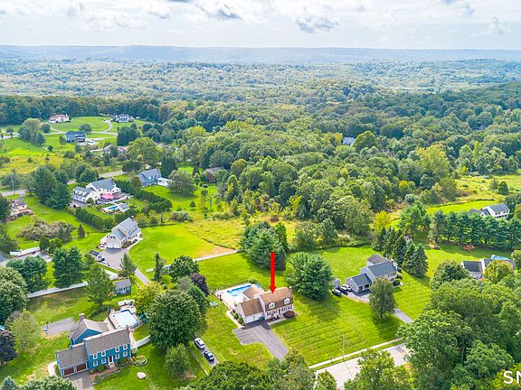 4th image of 16 Quigley Road