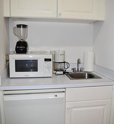 3rd image of 8395 Mulligan Cir Side B