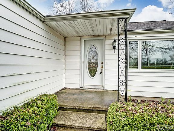 2nd image of 1786 Fett Ave